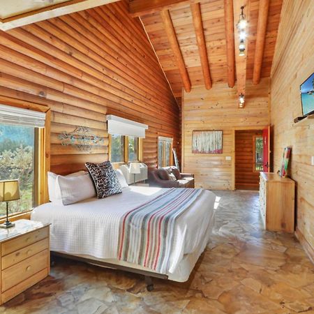 Wimberley Log Cabins Resort And Suites- Unit 4 Εξωτερικό φωτογραφία