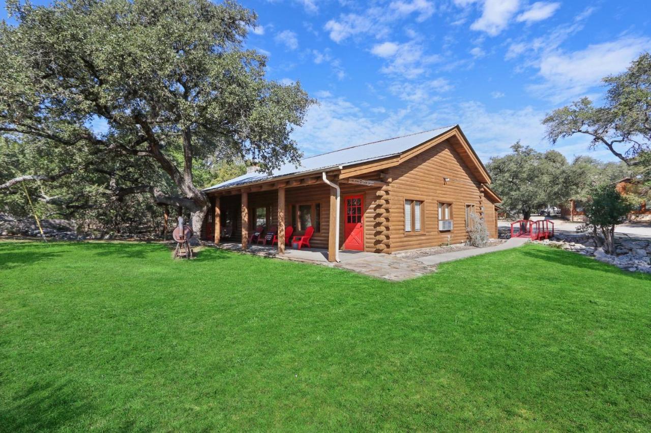 Wimberley Log Cabins Resort And Suites- Unit 4 Εξωτερικό φωτογραφία