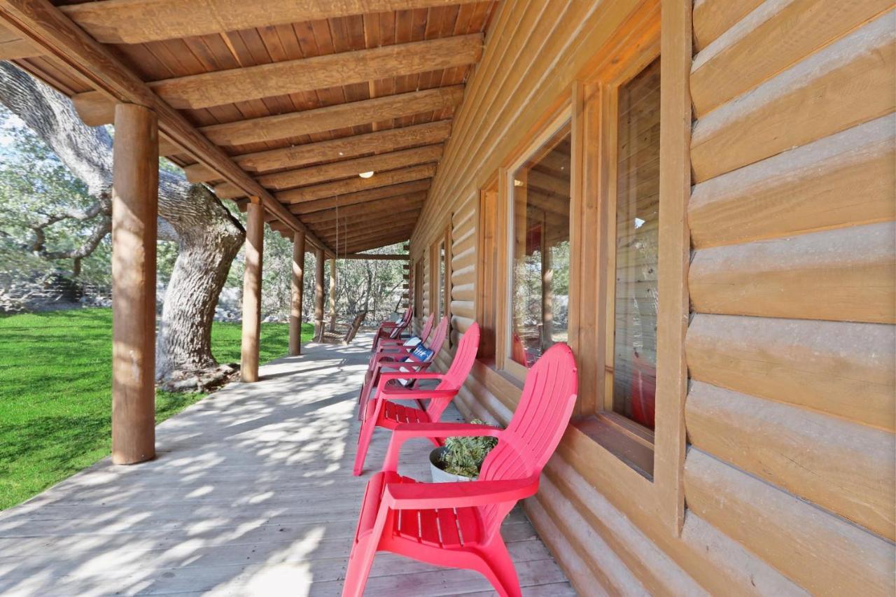 Wimberley Log Cabins Resort And Suites- Unit 4 Εξωτερικό φωτογραφία
