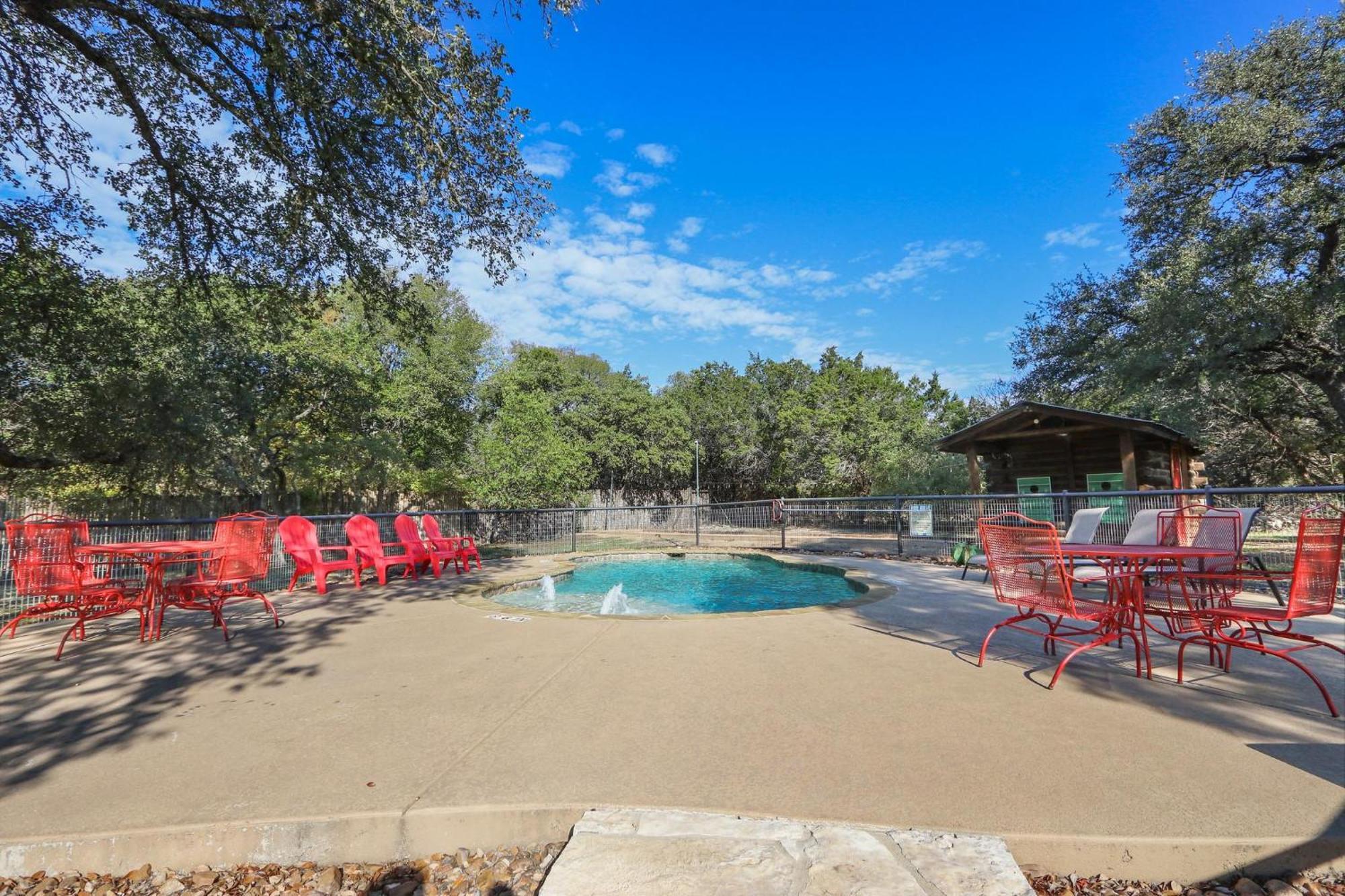 Wimberley Log Cabins Resort And Suites- Unit 4 Εξωτερικό φωτογραφία